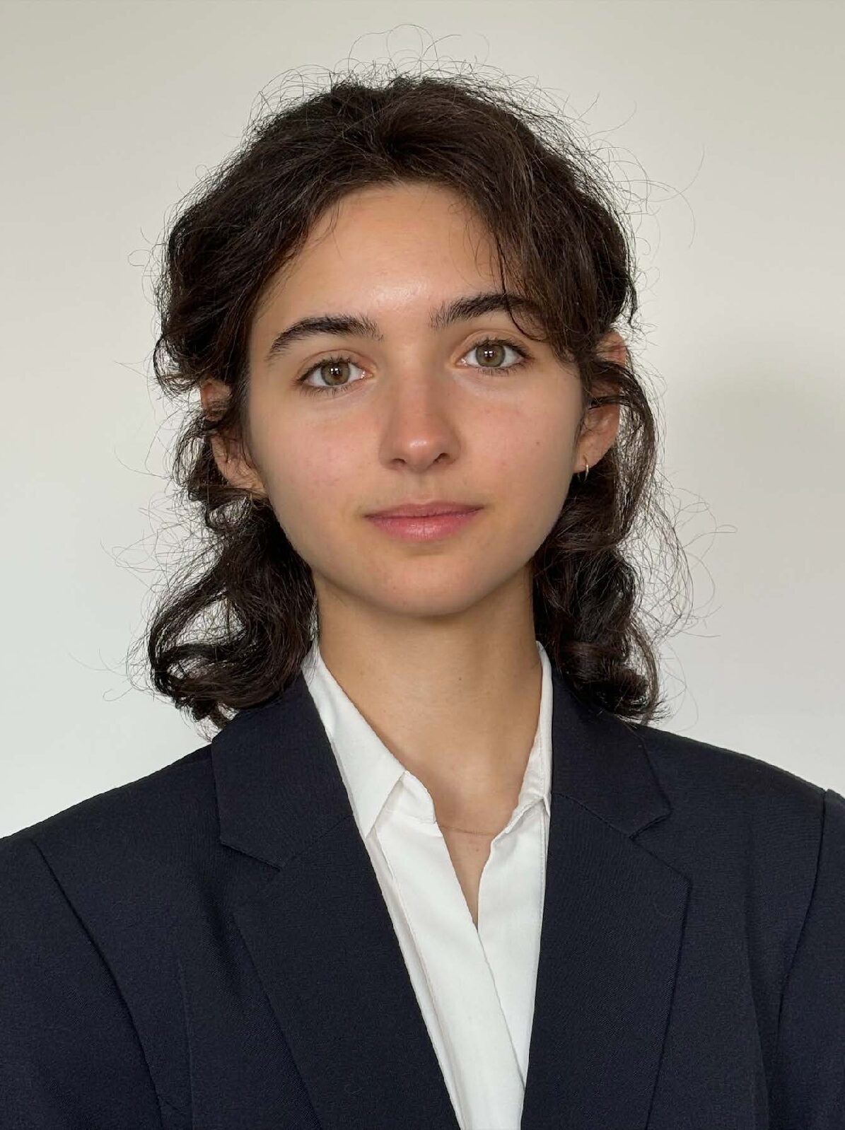 Dr. Cezara Ene